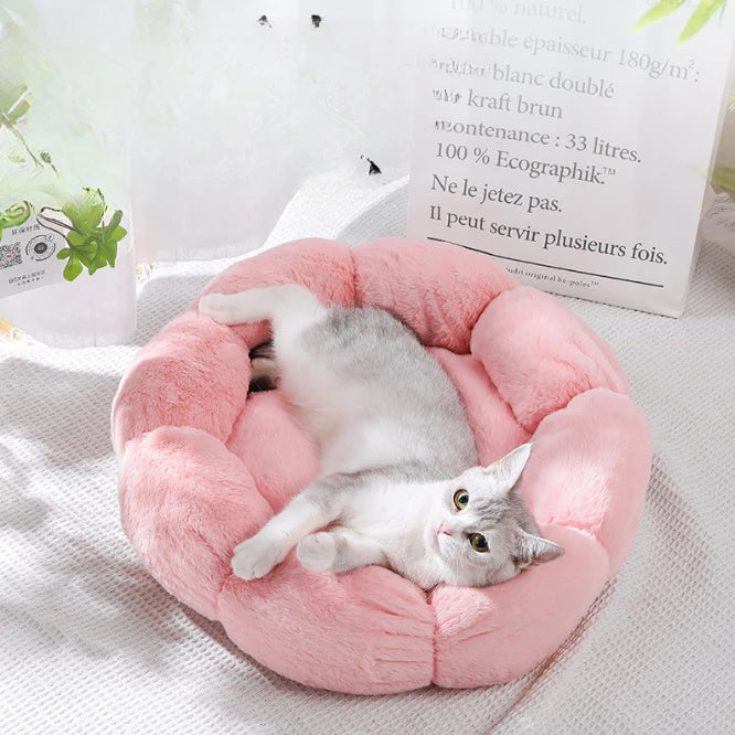 Flower-Shaped Pet Bed – Comfortable Sleep Mat for Large Dogs